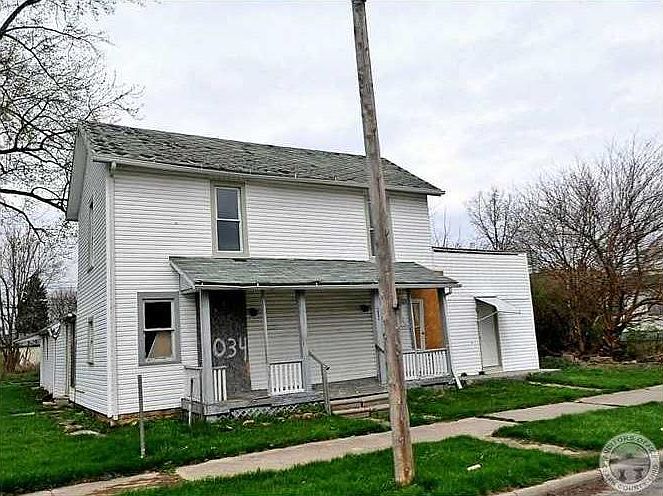 1st image of 428-430 E Rose St