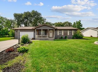 54983 Sunray Dr W, Osceola, IN 46561