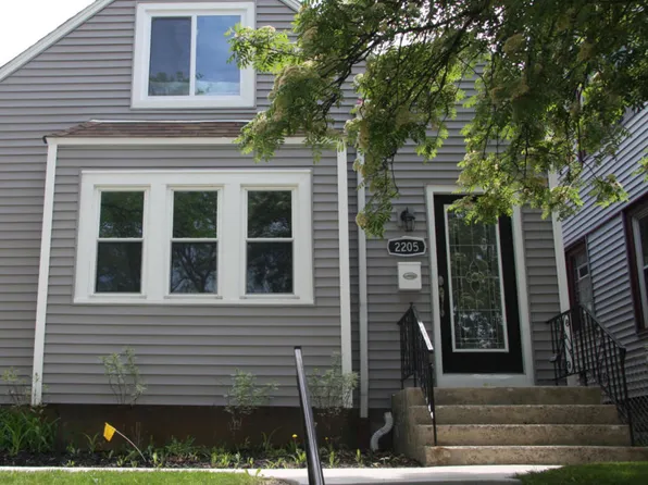 2205 E Oklahoma Ave, Milwaukee, WI 53207