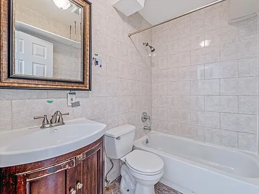 Sold by Peace of Mind Realty | media 39