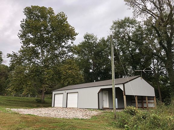 2nd image of 1221 County Road 317