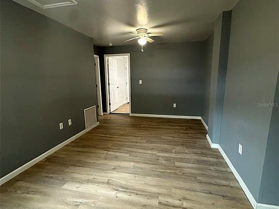 3rd image of 655 NE Waldo Rd