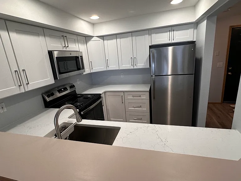 415 100th St SW #202 — Photo 3