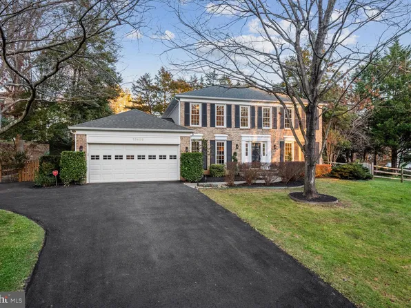 12605 Triple Crown Rd, Gaithersburg, MD 20878