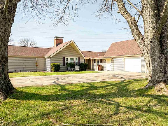 2nd image of 2415 Vi Post Rd