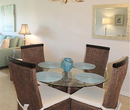 4th image of 4159 Silver Palm Dr #1