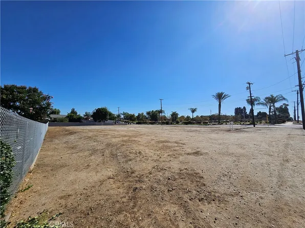 6411 Arlington Ave Lot 30, Riverside, CA 92504