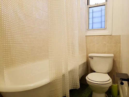 Rented by Signature Property Realty | media 30