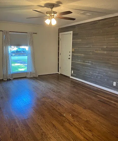 1309 Fuller Dr — Photo 5