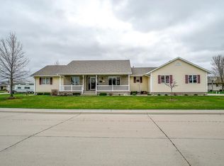 4153 Norwood Dr, Grand Island, NE 68803