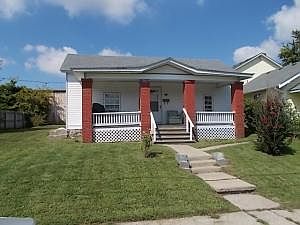 1st image of 109 N Bell Ave