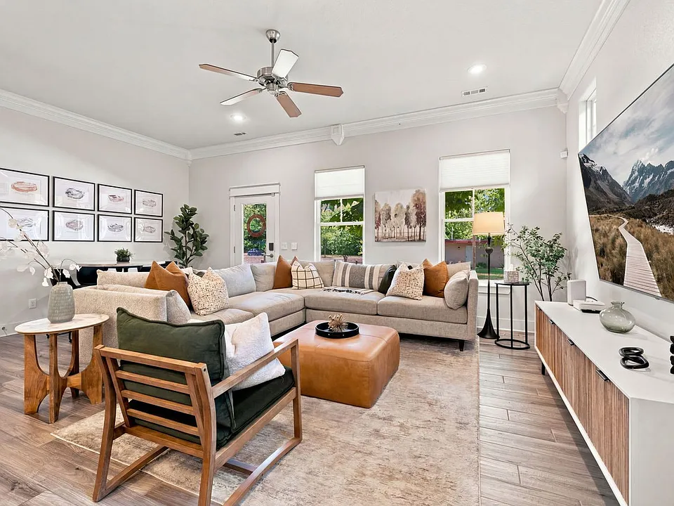121 S Graham Ave #ID1587845P