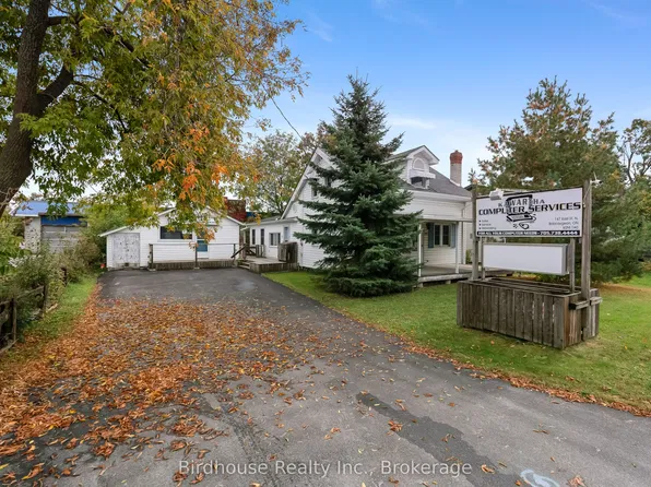 147 East St N, Kawartha Lakes, ON K0M 1A0