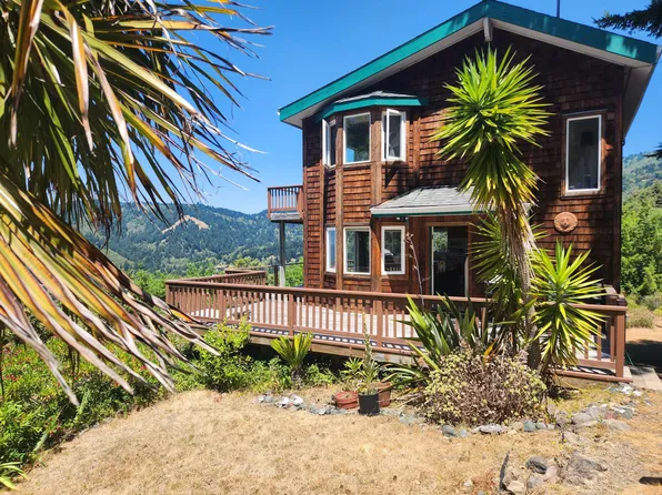 10 Telegraph Creek Rd, Whitethorn, CA 95589
