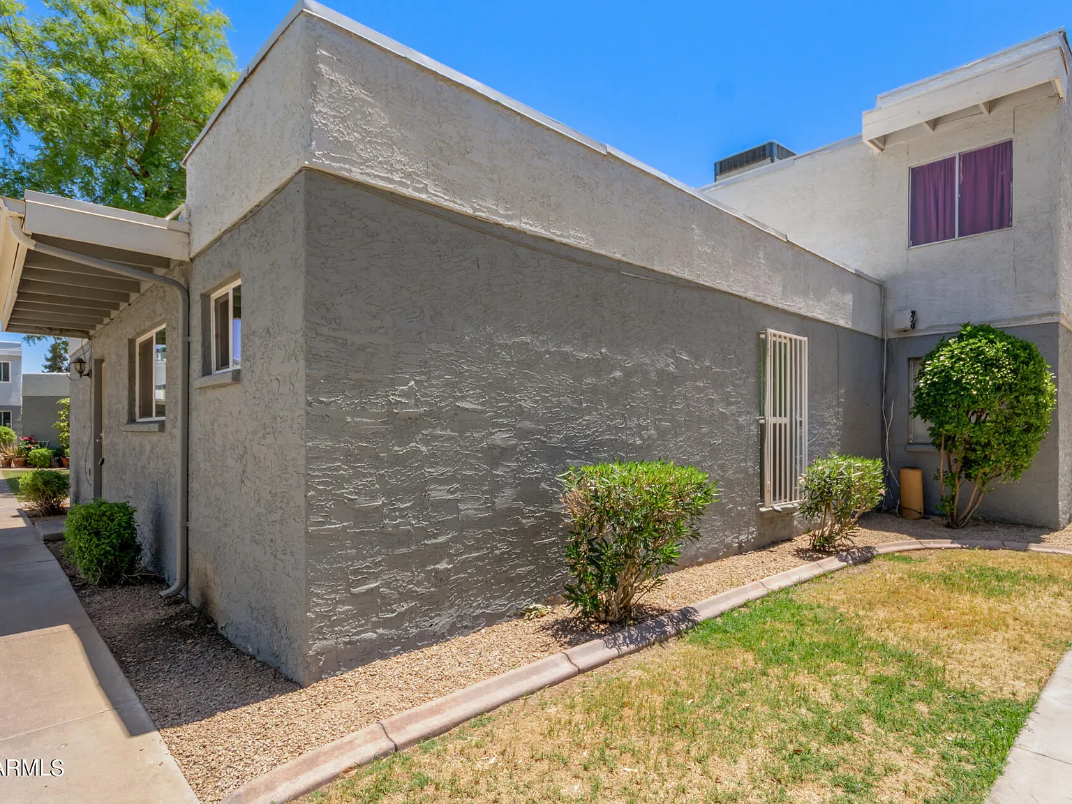 2 bed, 1.5 bath, 837 sqft, $1,200 — Photo 3
