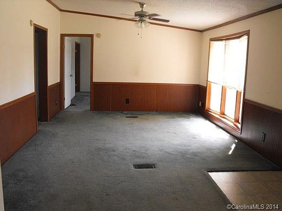 2nd image of 320 Willow Oaks Dr