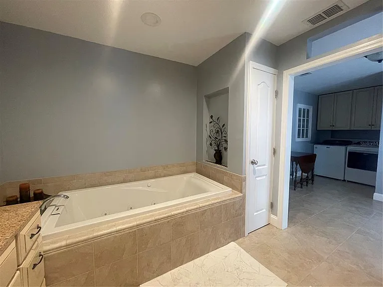 3030 W Helen Ave — Photo 30