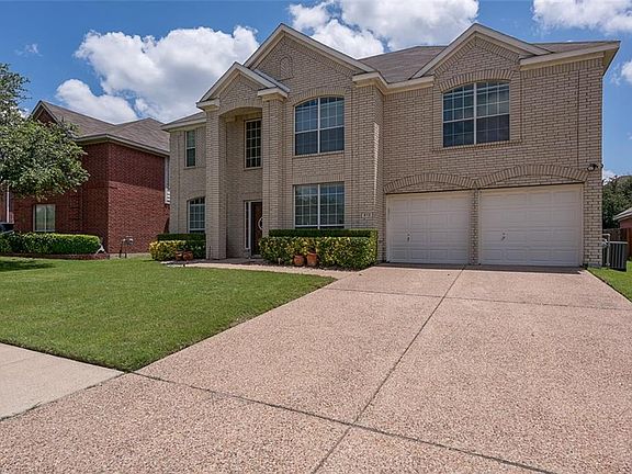 2nd image of 812 Magnolia Trl