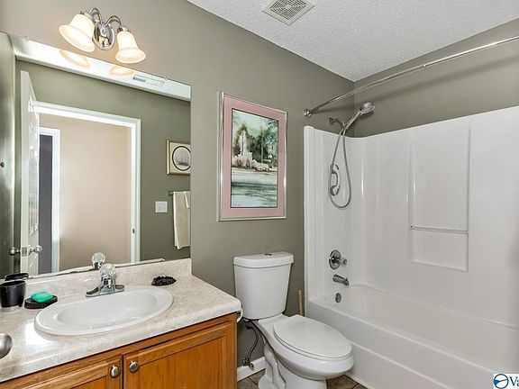 5th image of 126 Bremerton Dr SW