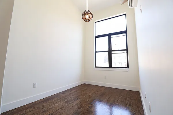 Rented by Lofts and Flats LLC | media 63