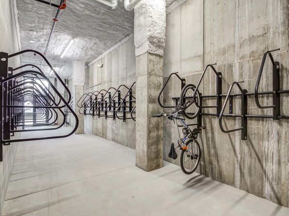 2035 W River Rd N #6096195