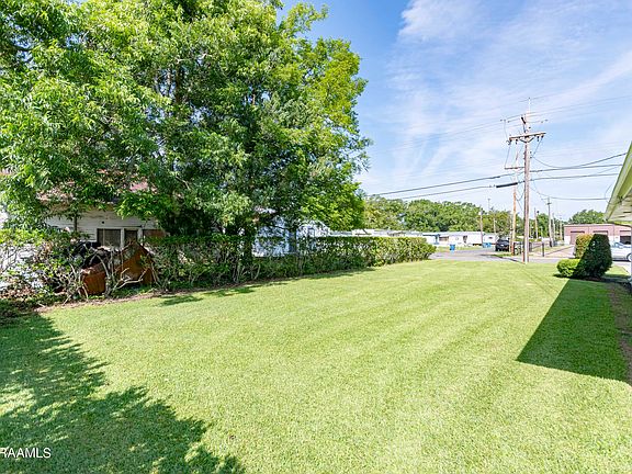 4th image of 623 S Martin Luther King Dr