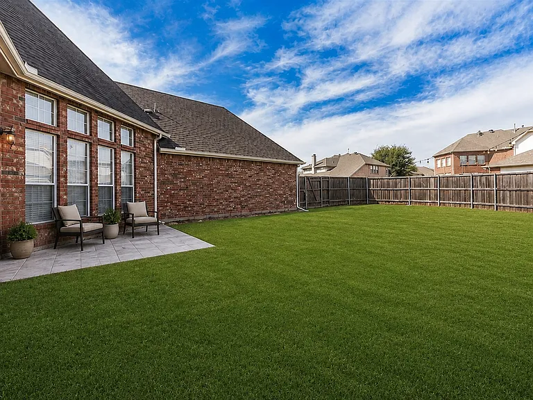 4445 Cranwood Dr — Photo 18