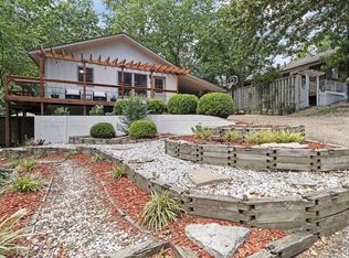 4 Pembroke Cir, Bella Vista, AR 72715