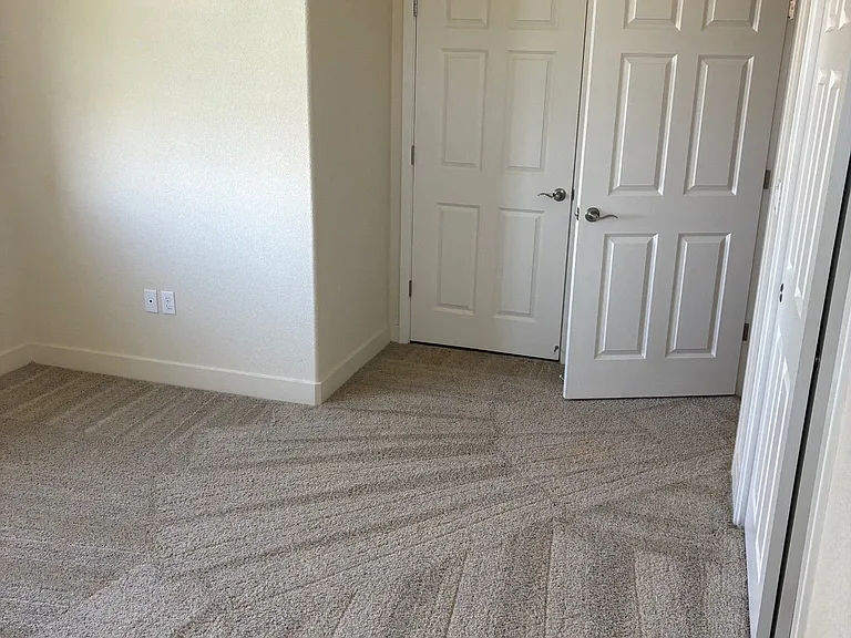Luxe Ripon Apartments — Photo 18