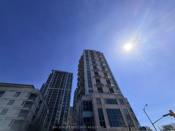 1 Avondale Ave #612, Toronto, ON M2N 7J1
