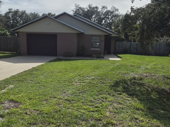1863 N Carmel Rd #1