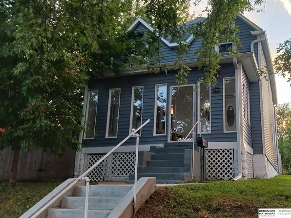 1306 S 31st St, Omaha, NE 68105