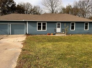 21108 E Cedar Ridge Rd, Cleveland, MO 64734