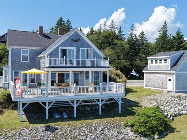220 Brighton Rd, Lockeport, NS B0T 1L0