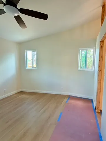 1401 N Elm St — Photo 11