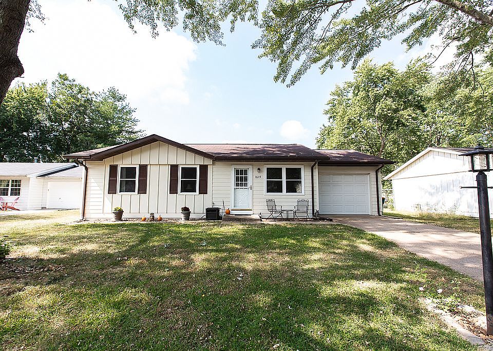 1st image of 1619 Landmark Dr