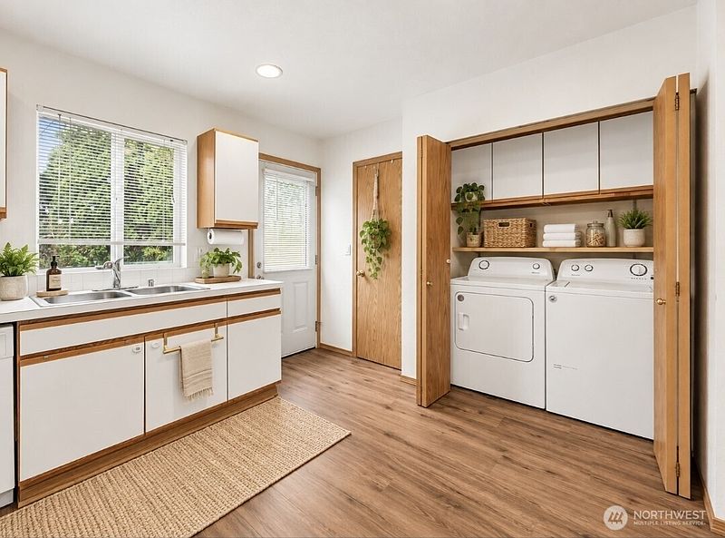 5th image of 4016 7th Street SW #C115