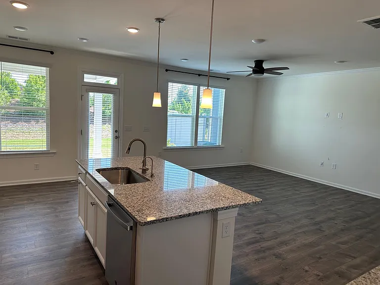 317 Kephart Way — Photo 8