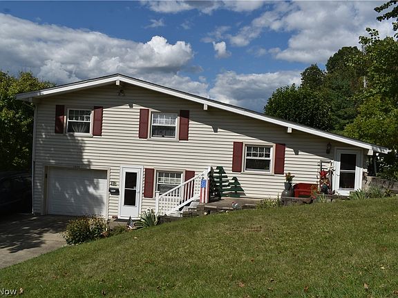 2nd image of 1220 Ivy St