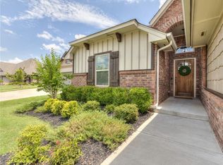10212 SW 24th Cir, Yukon, OK 73099