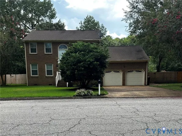 1939 Mill Pond Dr, Chesapeake, VA 23320