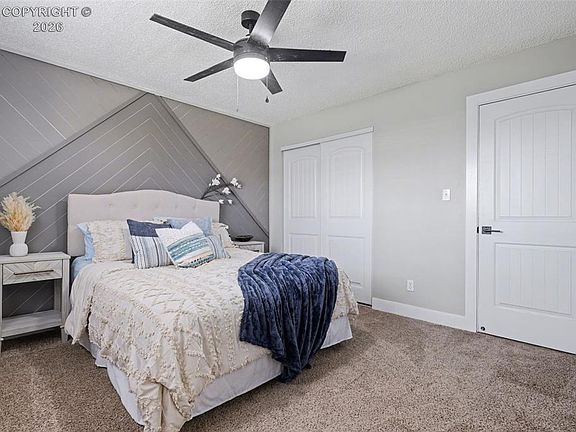 4th image of 536 Barrett Ave