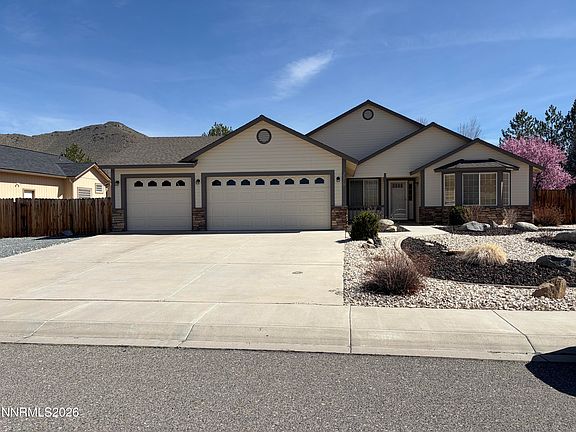 2nd image of 2979 Del Rio Ln
