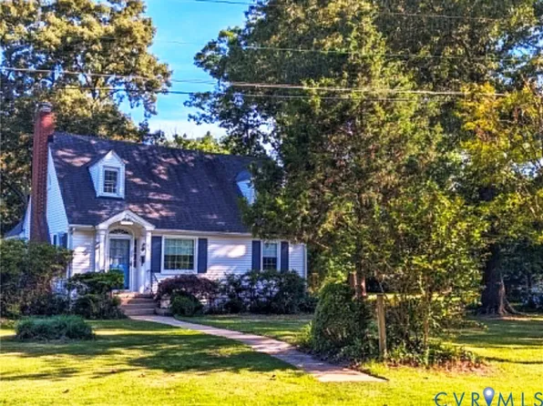 105 W McClellan St, Sandston, VA 23150