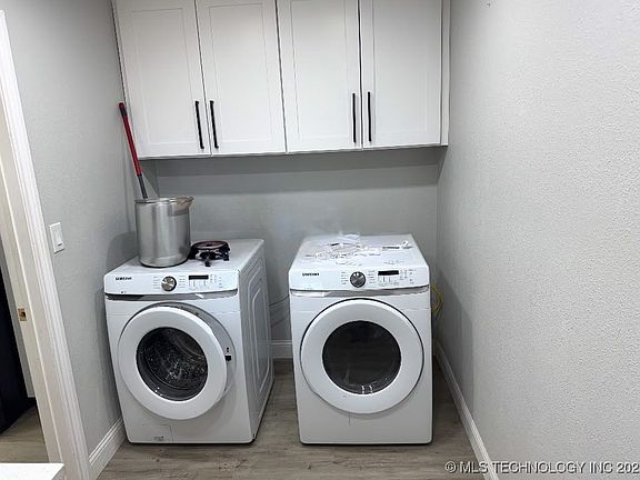 5th image of 500 E Iowa St