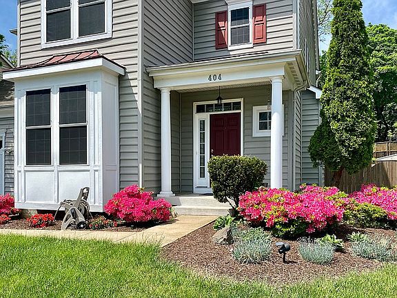 2nd image of 404 Madison Manor Ct