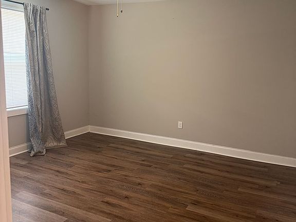 4th image of 5325 Lee Ave