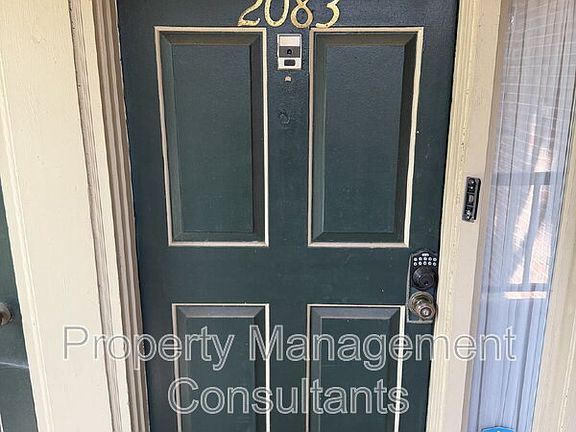 3rd image of 2083 Woodlawn Dr SW