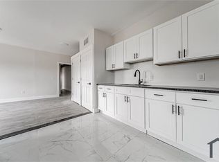 1970 E 71st St APT 9, Cleveland, OH 44103