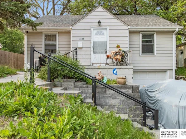 3340 Ernst St, Omaha, NE 68112